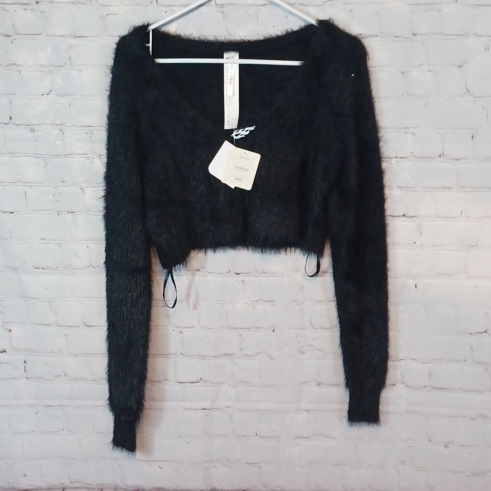 Fabeletics Woman's  Like‎ Cashmere Open Mini Crop  Carnigan Black Sweater NWT S